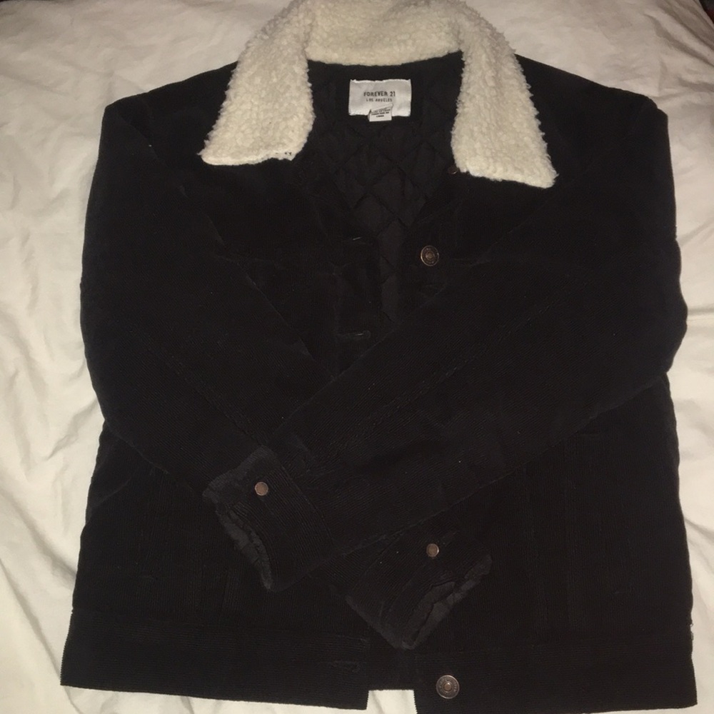 Corduroy trucker jacket with fleece collar!